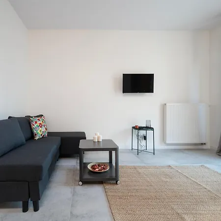 Apartment - Location, Balcony - By Rentujemy Lodz (Lodz)