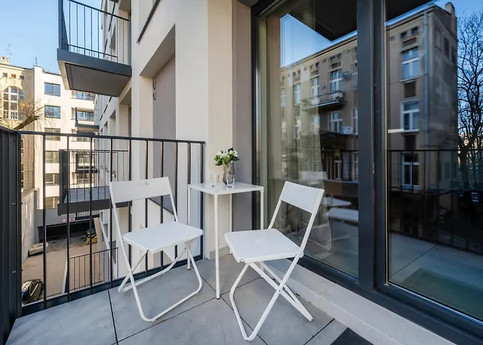 Lejlighed - Location, Balcony - By Rentujemy *